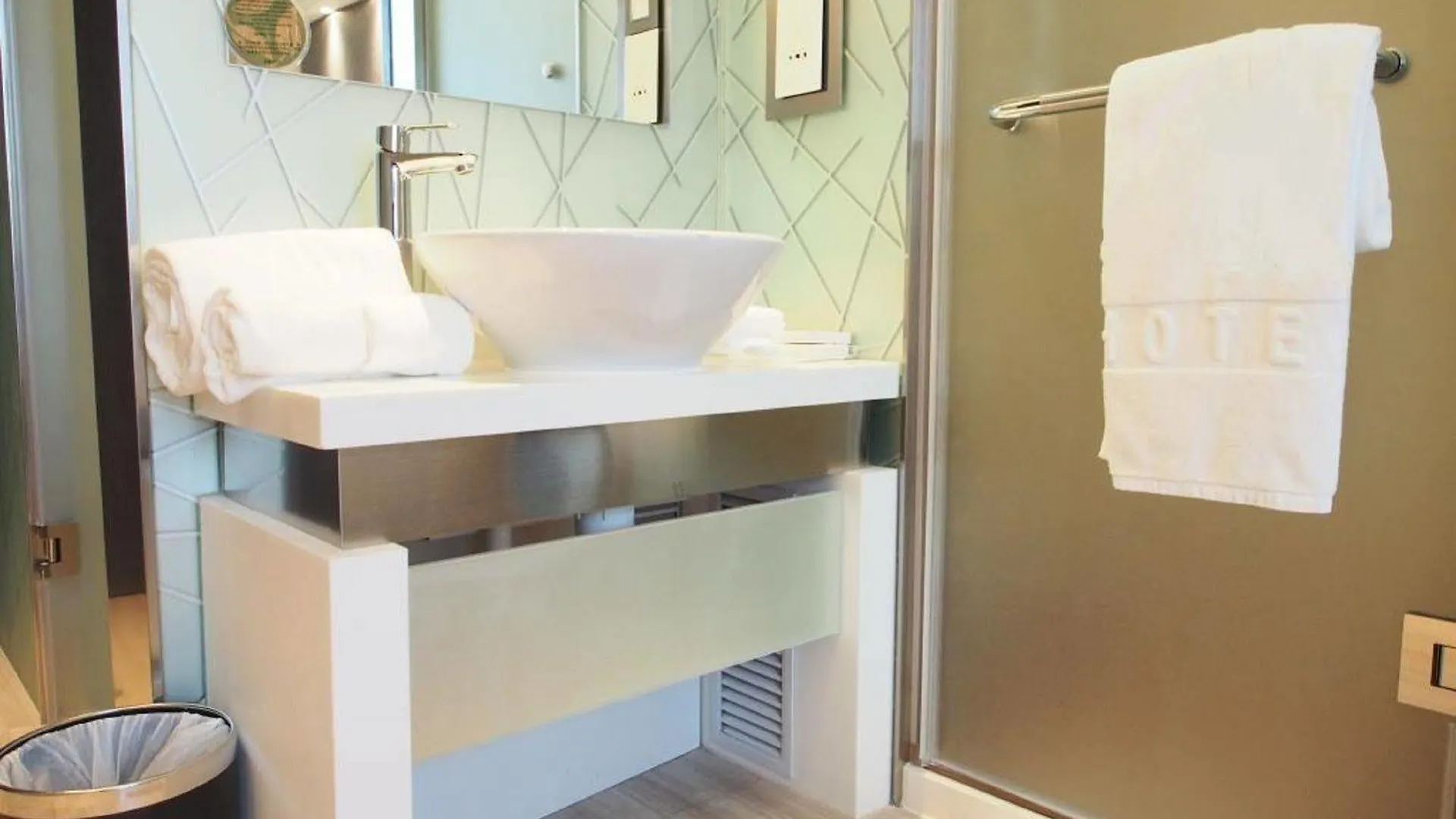 M1 Hotel Hong Kong